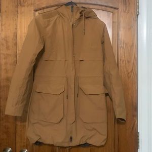 Helly Hansen down alternative 3/4 coat 🧥 with hood